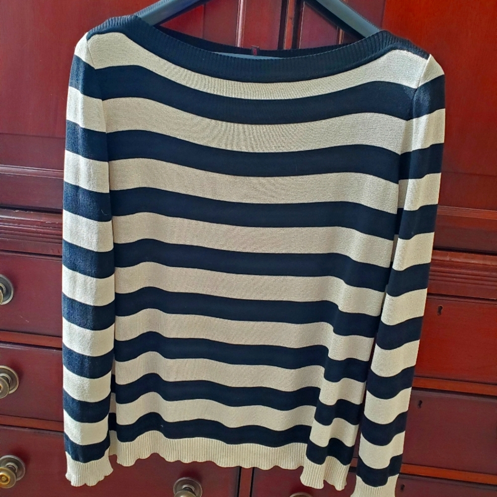 Long sleeve Escada Sweater.